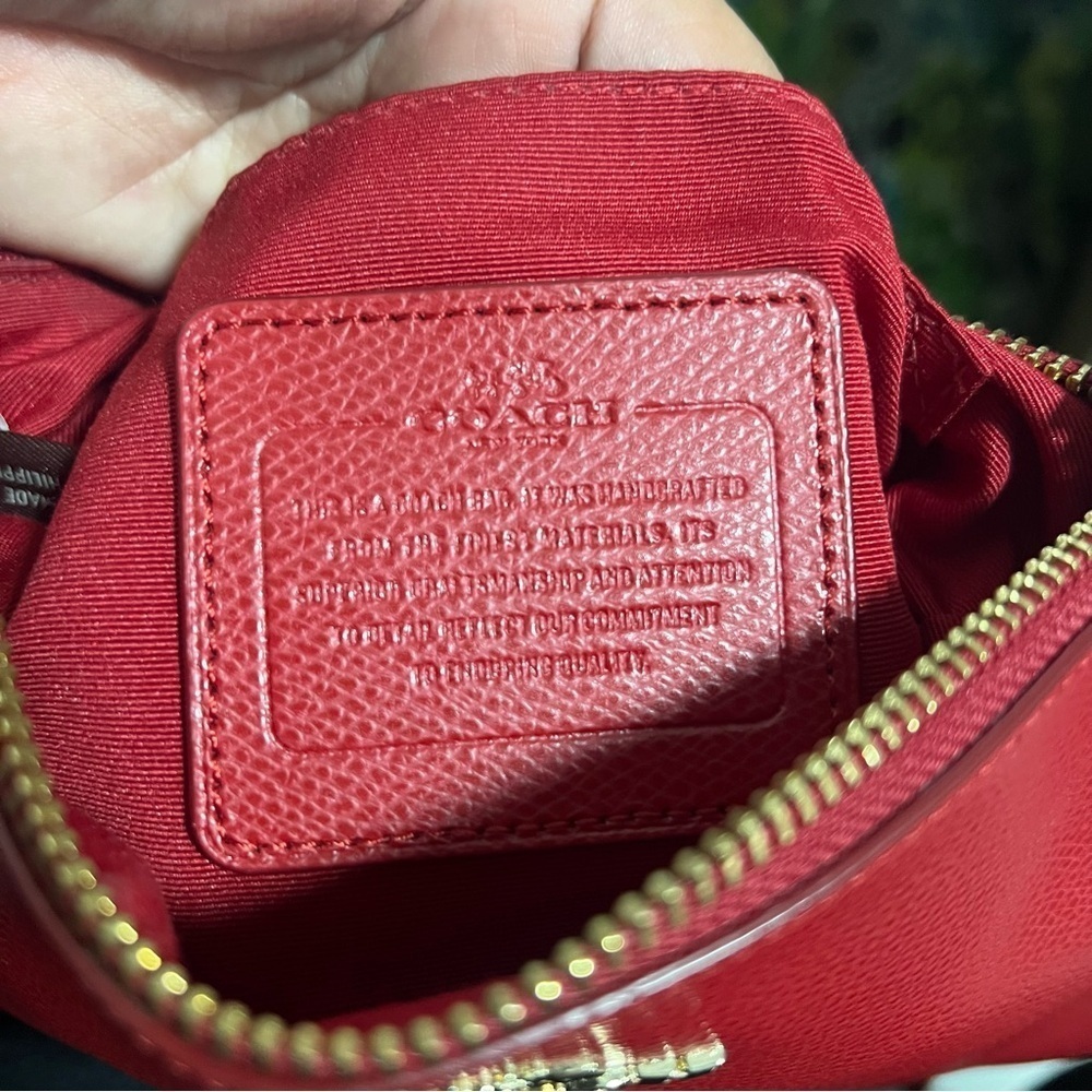 Coach Bags Coach Corner Zip Wristlet Pebble Leather 6x4 Brick Red C7943 - Picture 6 of 10